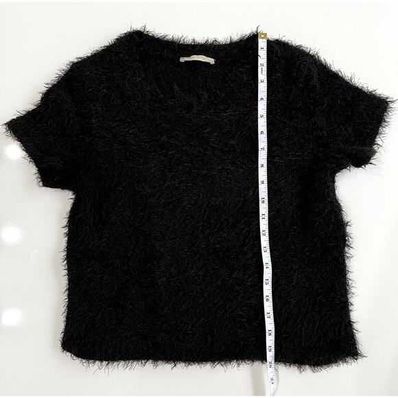 Zara Trafaluc faux fur black fuzzy tee shirt crop top short sleeve M - Picture 6 of 6